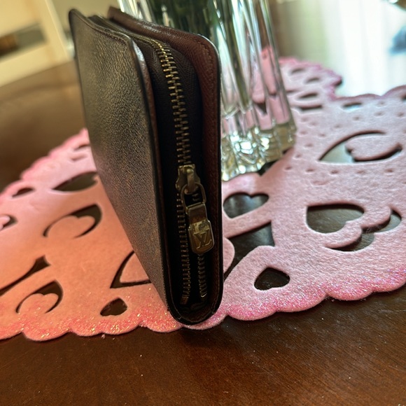 Louis Vuitton Monogram Long Zip Wallet - Picture 9 of 9
